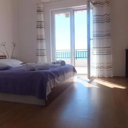 Valentina *