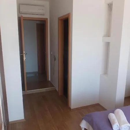 Apartman Valentina *